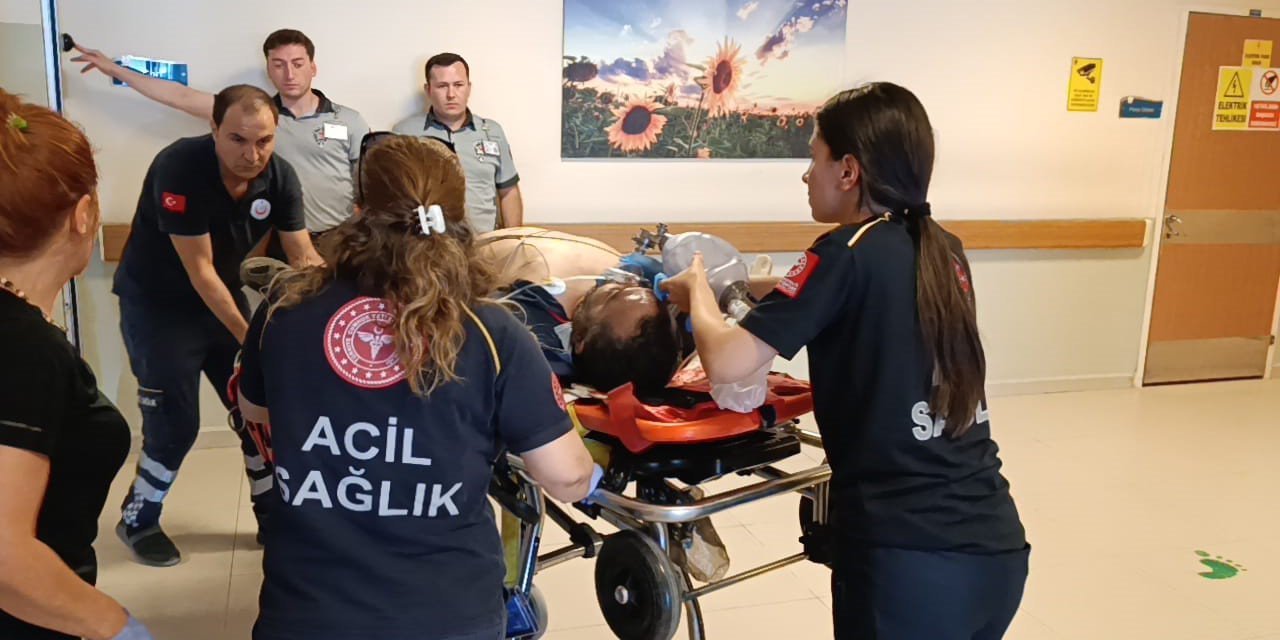 Çatıdan Düşen İşçi Hayatını Kaybetti