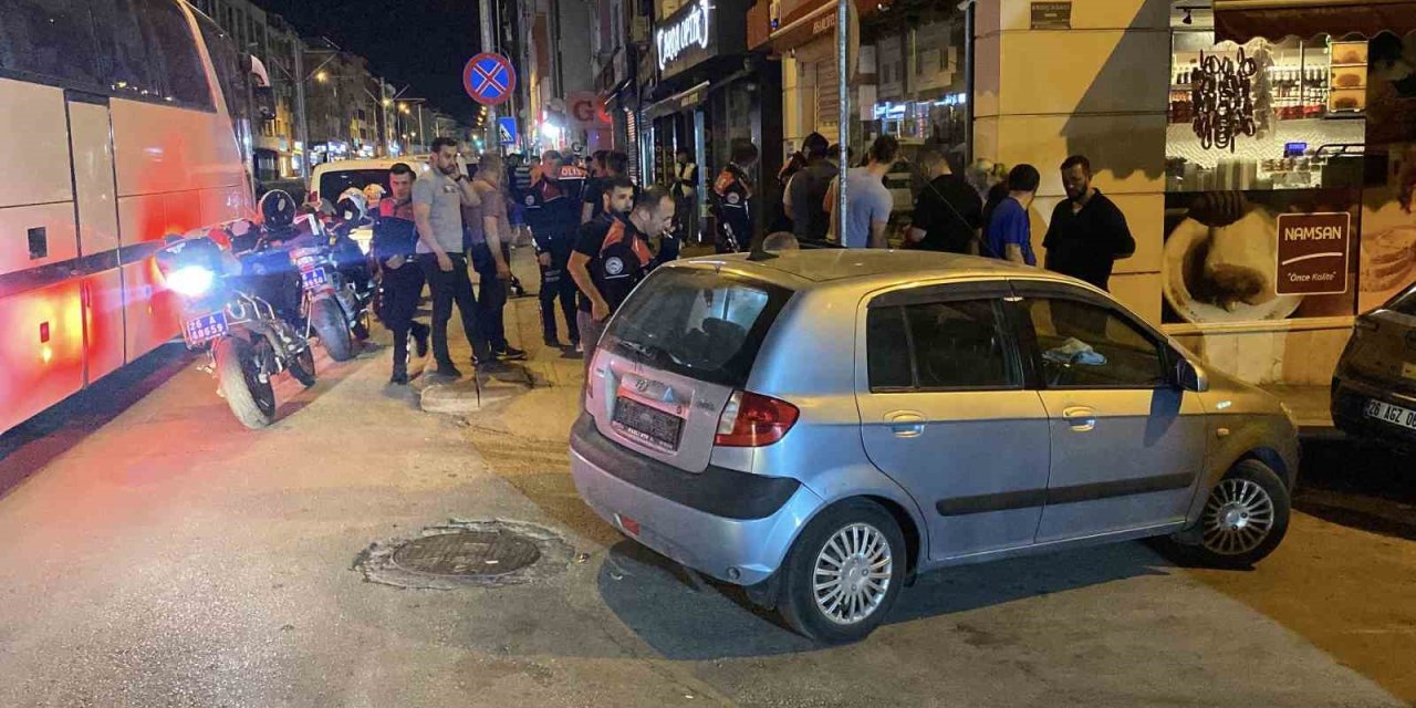 Benzin İstasyonundan Otomobil Çaldı!