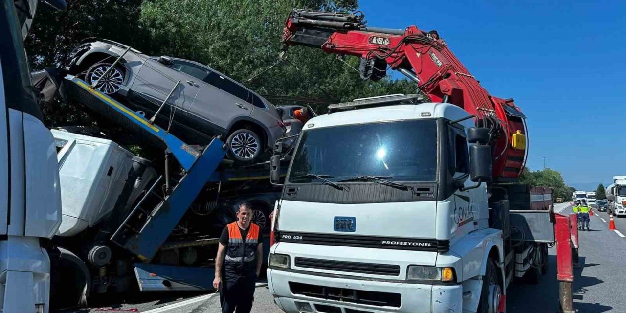 Sıfır Kilometre Togg Otomobiller Hasar Gördü, Sürücü Yaralandı