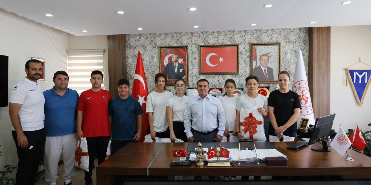 Başarılı Judoculardan Müdür Demir'e Ziyaret