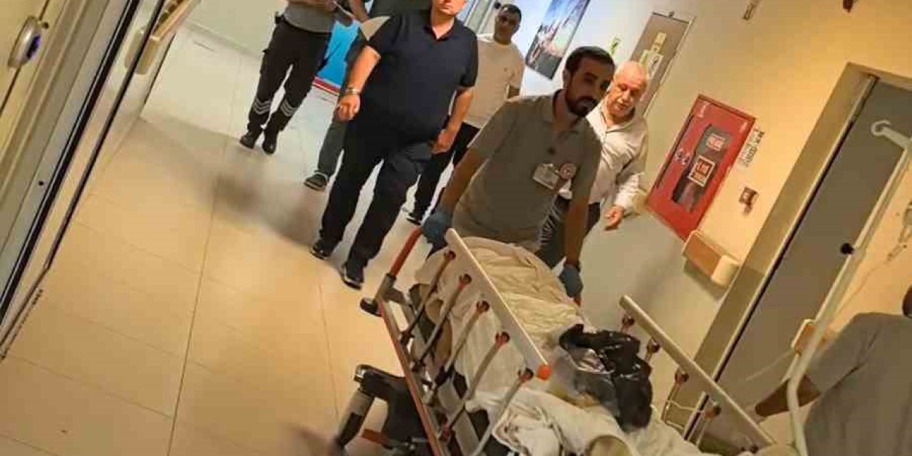 Forkliftle Çarpışan Motosikletli Ağır Yaralandı