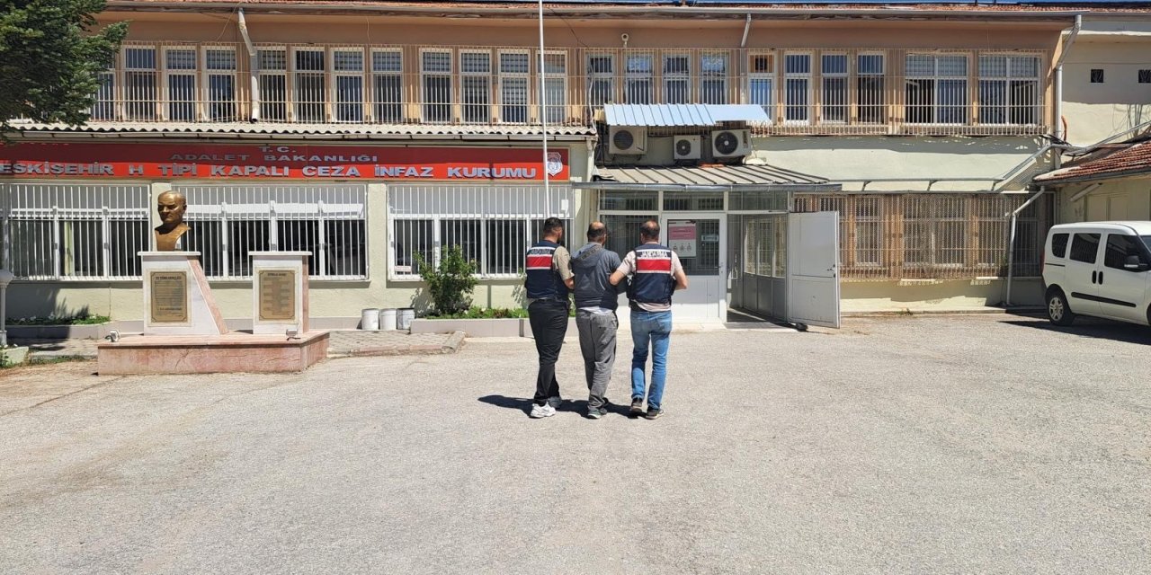 Interpol’ün Kırmızı Bültenle Aradığı Terörist  Yakalandı