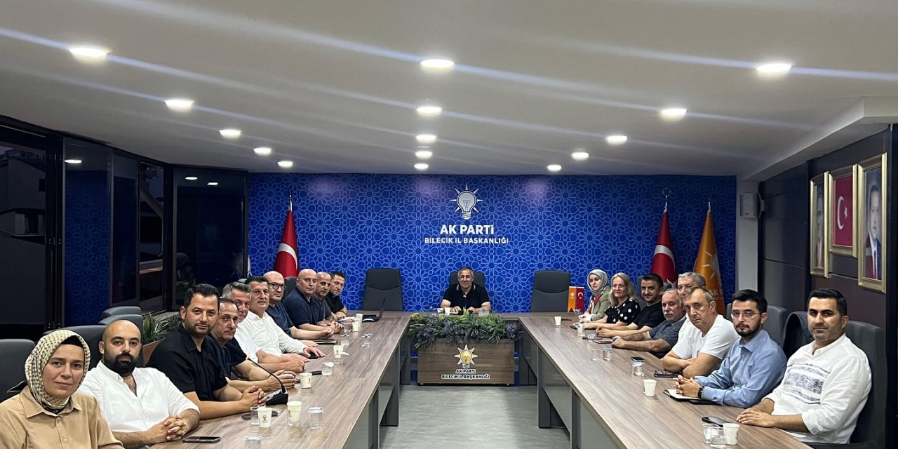 AK Parti'de İl Yürütme Kurulu Toplantısı