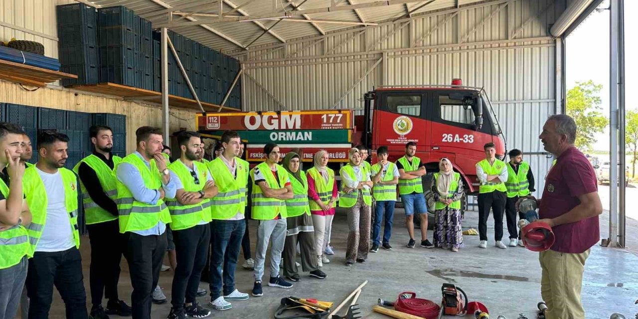 Ak Gençlik Yangın Eğitimi Aldı