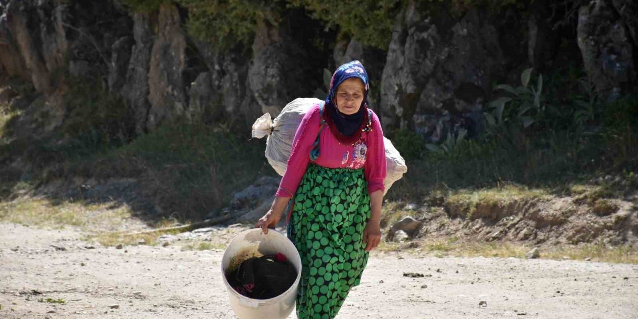 Şehir Kavruluyor, Yayla Nefes Aldırıyor