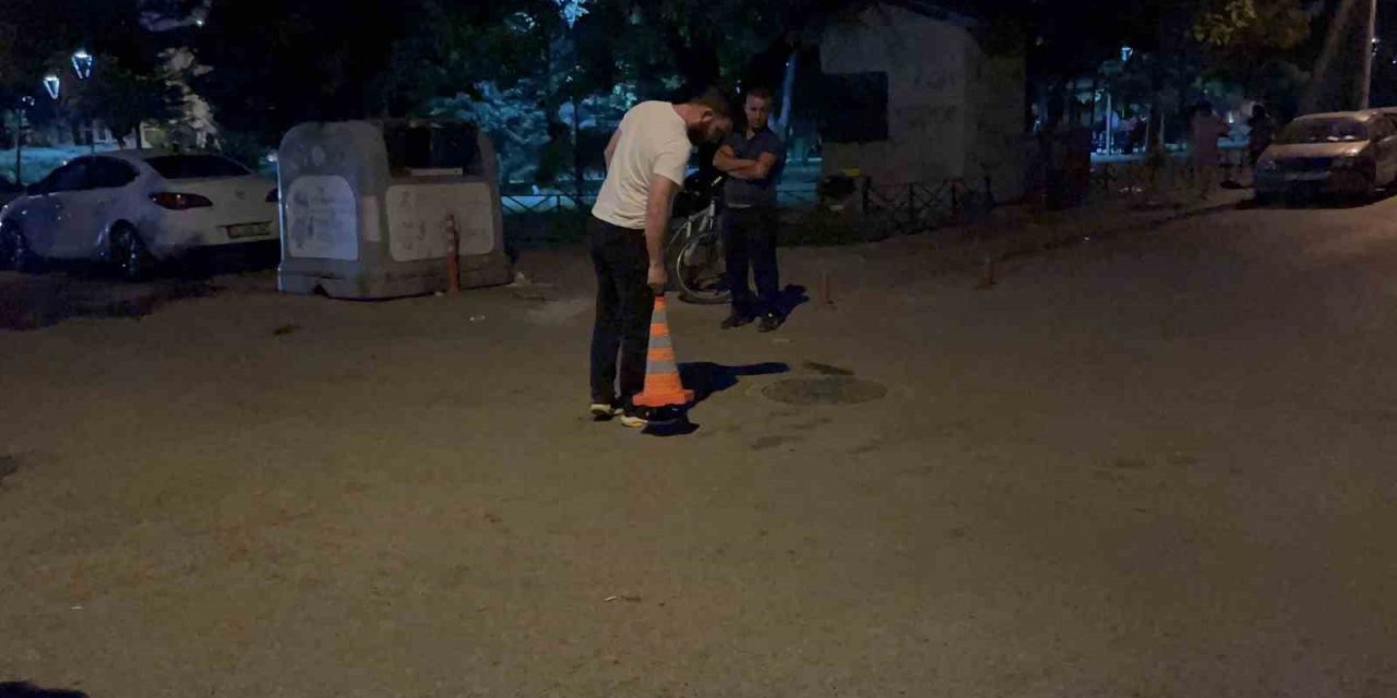 Kız Arkadaşıyla Yürürken Kar Maskeli Şahıs Tarafından Bacağından Vuruldu