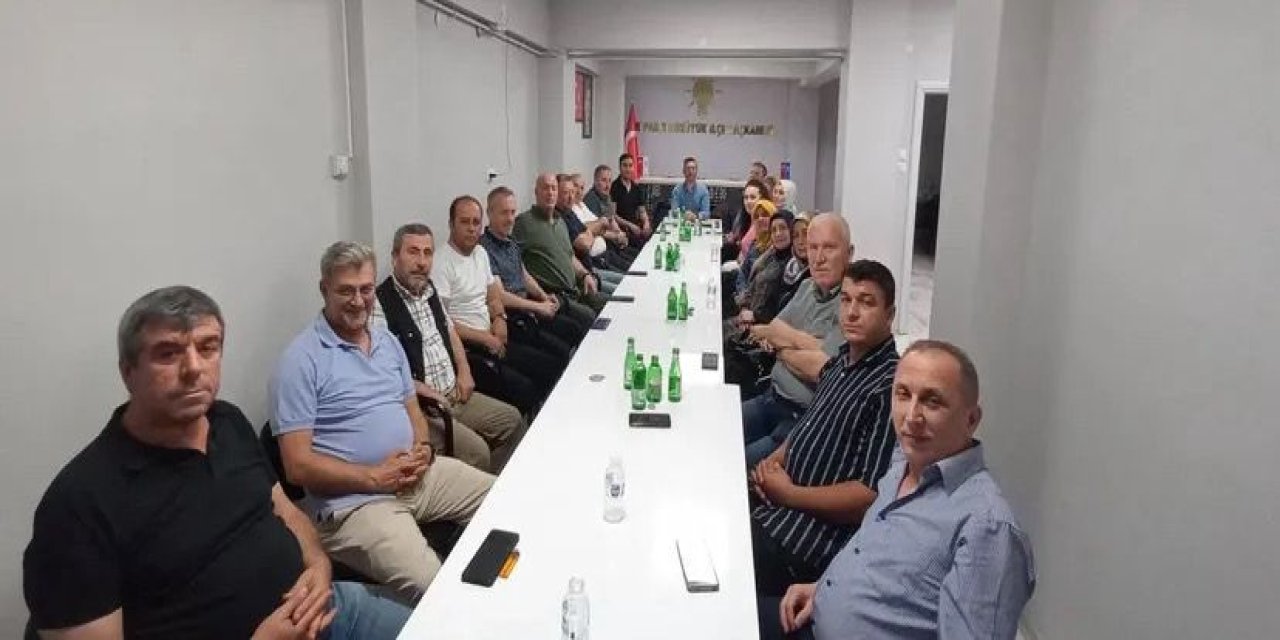 AK Parti Bozüyük'te Haftalık Toplantı
