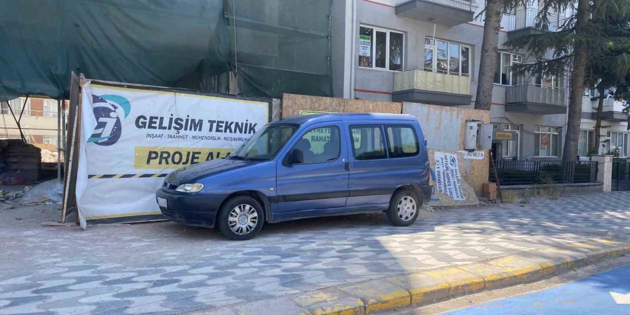 Bisiklet Yolları Nedeniyle Sürücüler Park Sorunu Yaşıyor