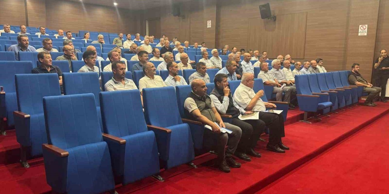 Muhtarlara Ve Biçerdöver Sahiplerine Yangınla Mücadele Eğitimi