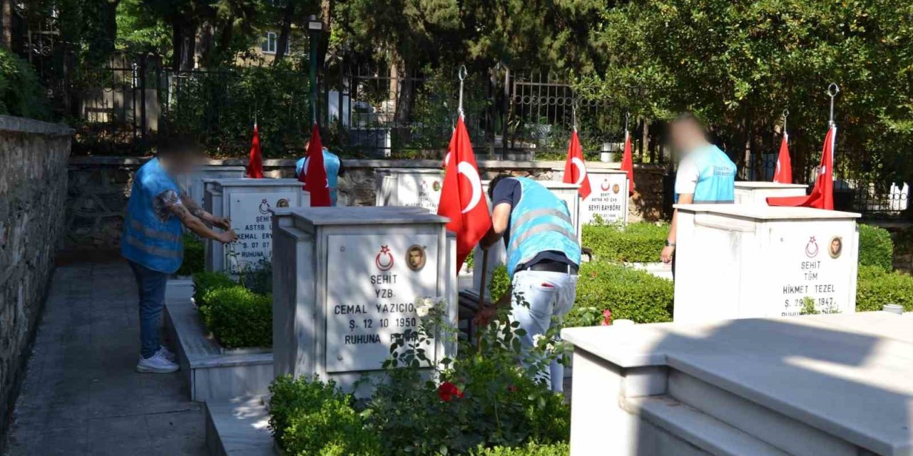 Denetimli Serbestlik Müdürlüğü’nden Şehitler Ve Gazilere Vefa Ziyareti
