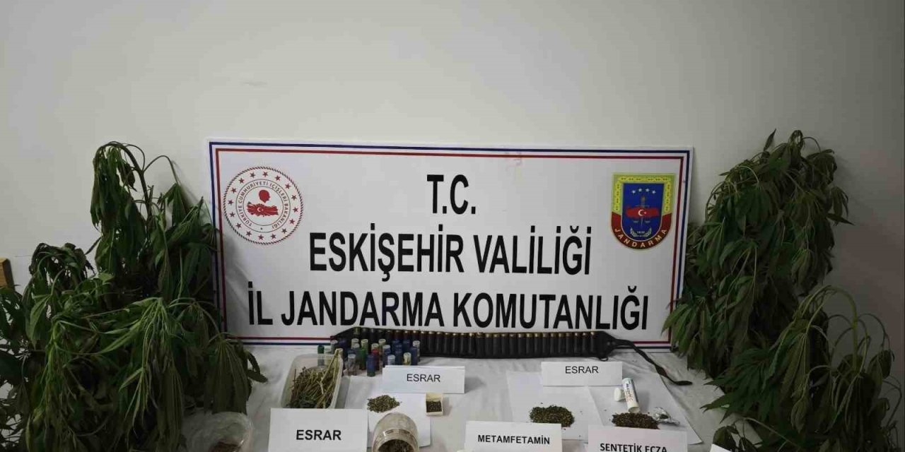 Kenevir Bitkisi Ekimi Yapılan İkamete Operasyon Düzenledi