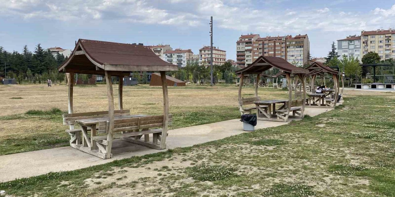 Küçük Kıza Akran Zorbalığı Yapan 3 Şüpheli Mahkemeye Çıkmadan Tahliye Oldu