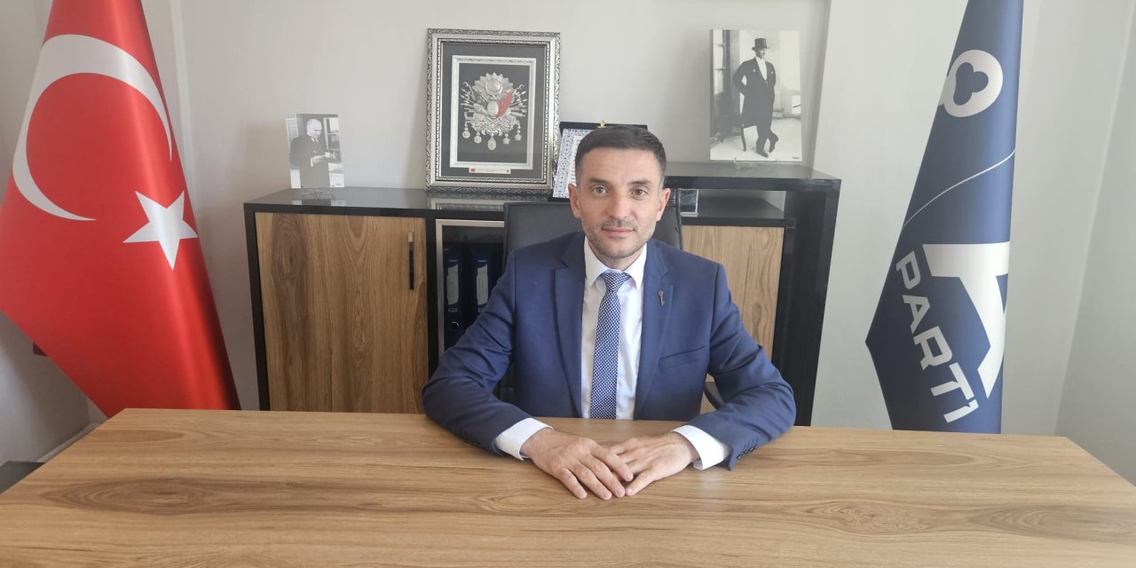 Anahtar Parti İl Başkanı Kısacık, “Yaya güvenliği tehlike altında!”