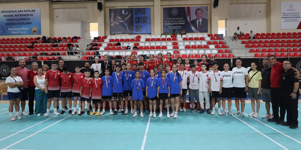 Badminton Müsabakaları Tamamlandı