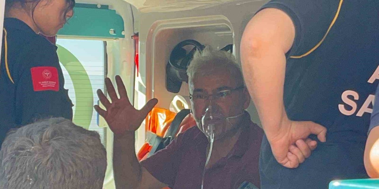 Yangına Müdahale Ederken Alevlerin Arasında Kalarak Yaralanan 12 Kişi Kurtarıldı