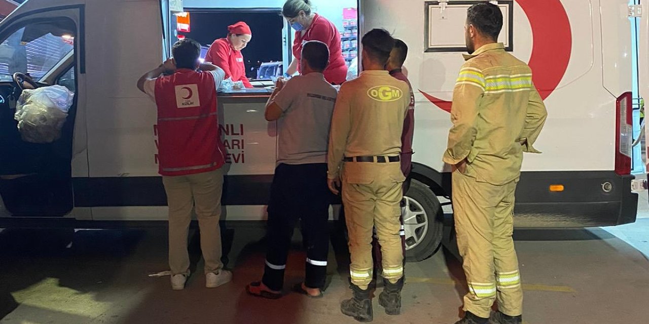 Kızılay'dan Yangın Bölgesine Destek