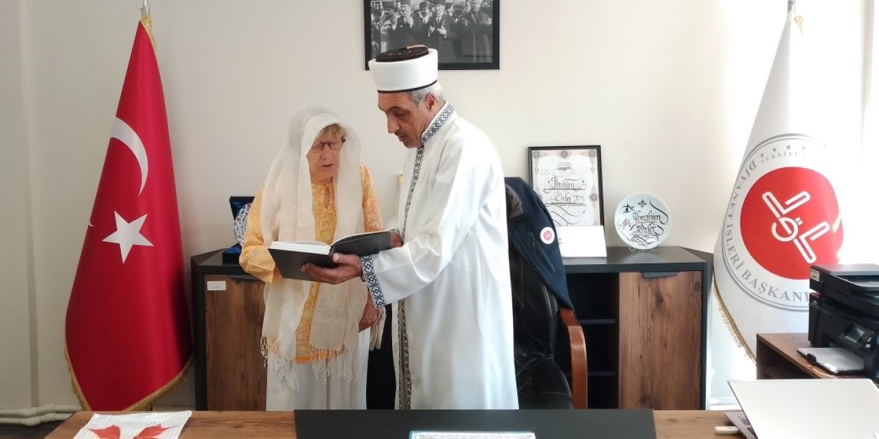 Alman Vatandaş Müslüman Oldu