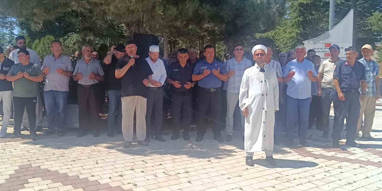 Orman Yangını Şehitleri İçin Gıyabi Cenaze Namazı Kılındı