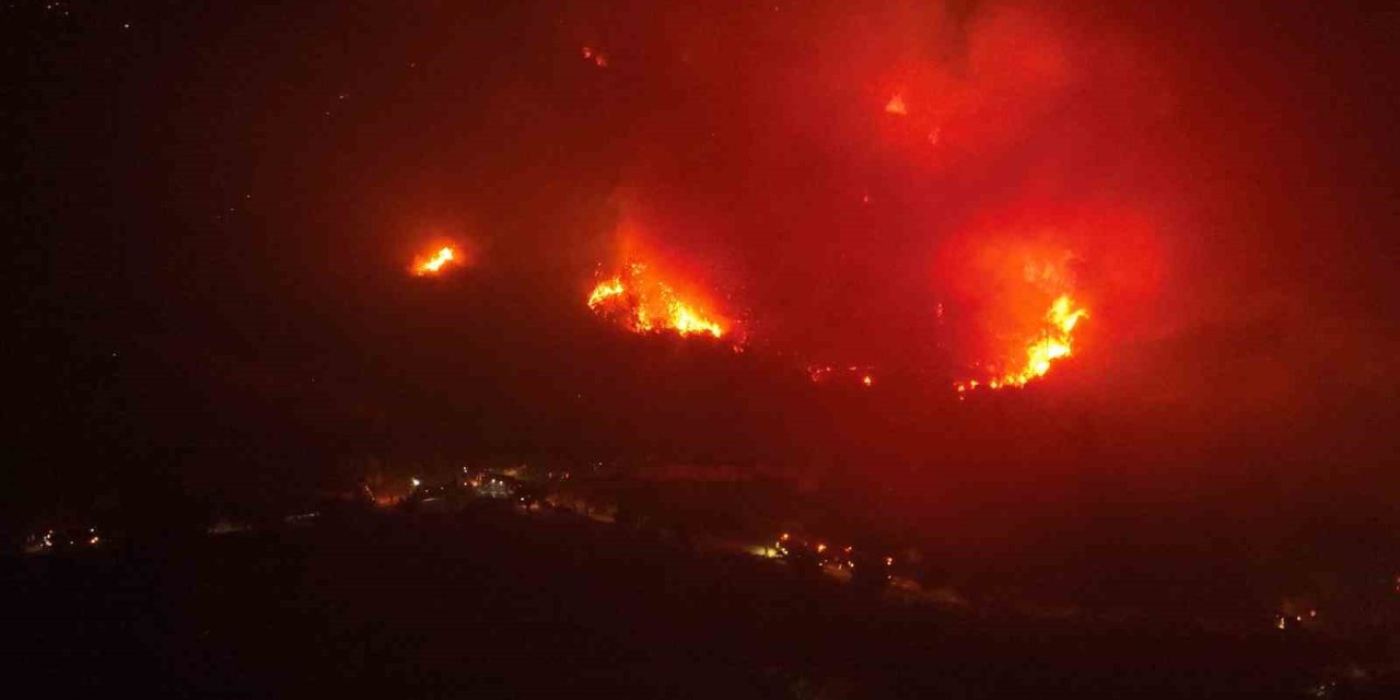 Bursa’da Orman Yangını 3 Köyü Tehdit Etti