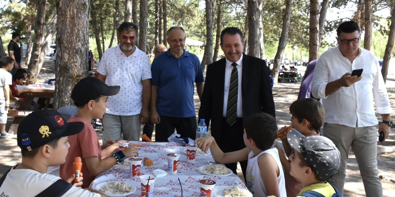 Yaz Kur’an Kursu Öğrencileri Gölpark’ta Piknik Yaptı