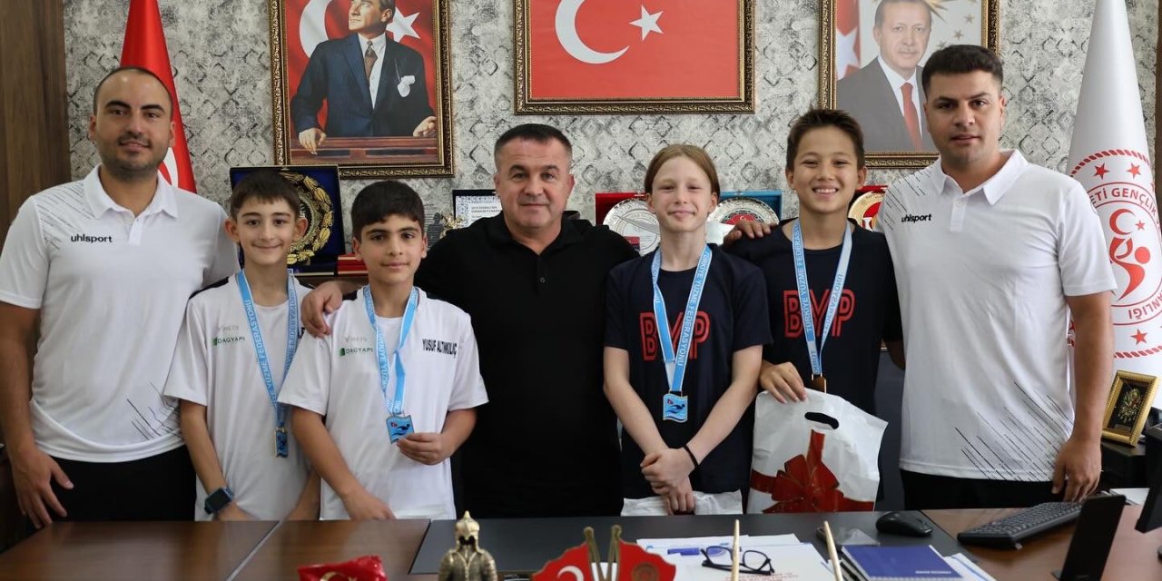 Müdür Demir Başarılı Sporcuları Tebrik Etti