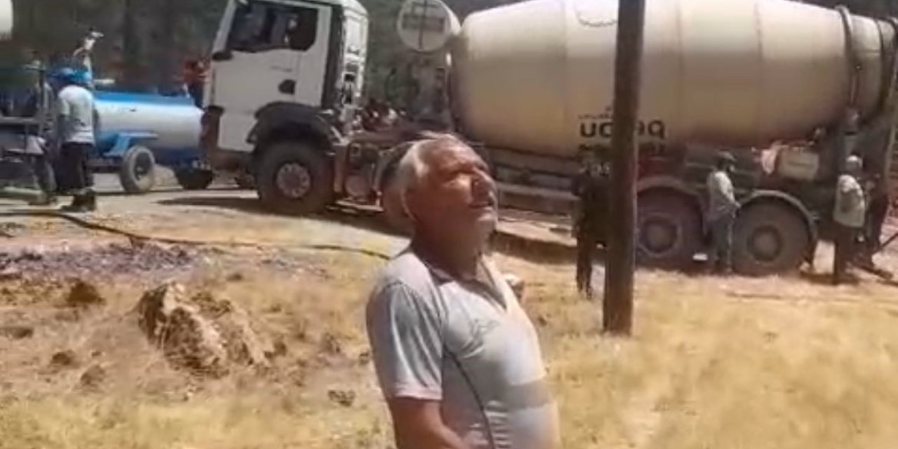 Beton Pompası İle Yangın Söndürmeye Katıldı