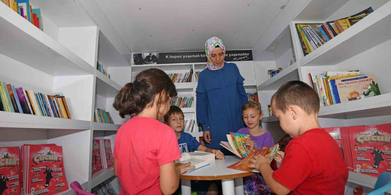 Gezici Kütüphane 1 Yıldır Yollarda