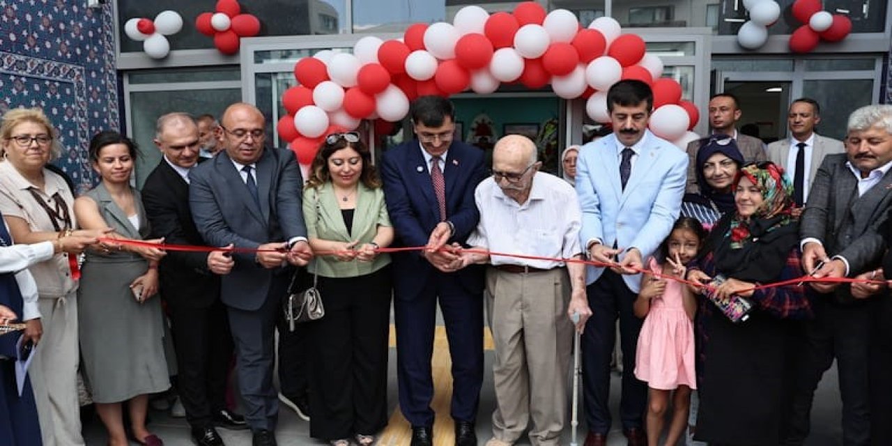 Yaşlı Ve Engelli Gündüz Yaşam Merkezi Açıldı