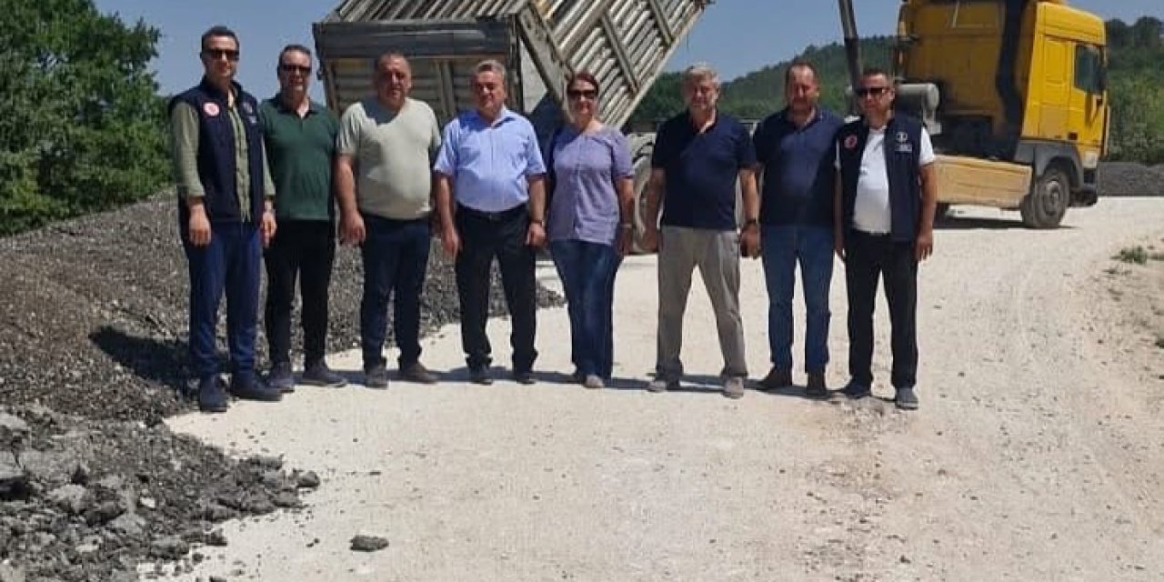 Kaymakam Öztürk Asfalt Serim Çalışmalarını İnceledi