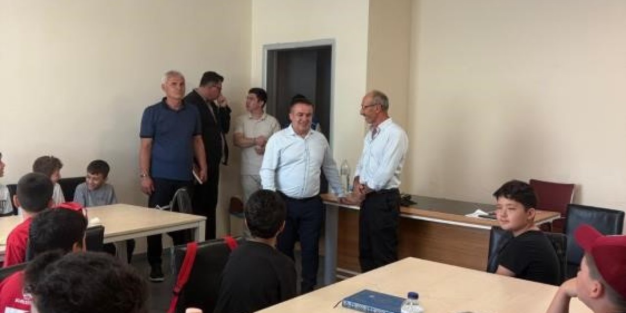İl Müdürü Ramazan Demir, Bilecik Gençlik Merkezi’nde Gençlerle Bir Araya Geldi