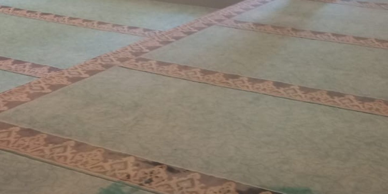 Şaka Sınırını Aşan Gençler Camiye Zarar Verdi