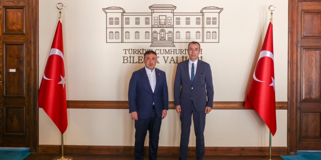 Müdür Ayvalık'tan Vali Sözer'e Ziyaret
