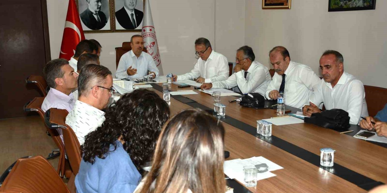 Okul Müdürleriyle Aylık Koordinasyon Toplantısı Yapıldı