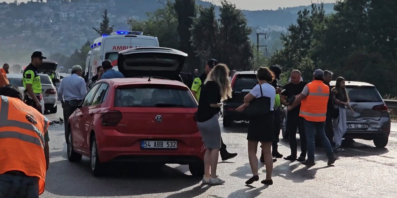 Anadolu Otoyolu’nda 10 Araçlı Zincirleme Kaza