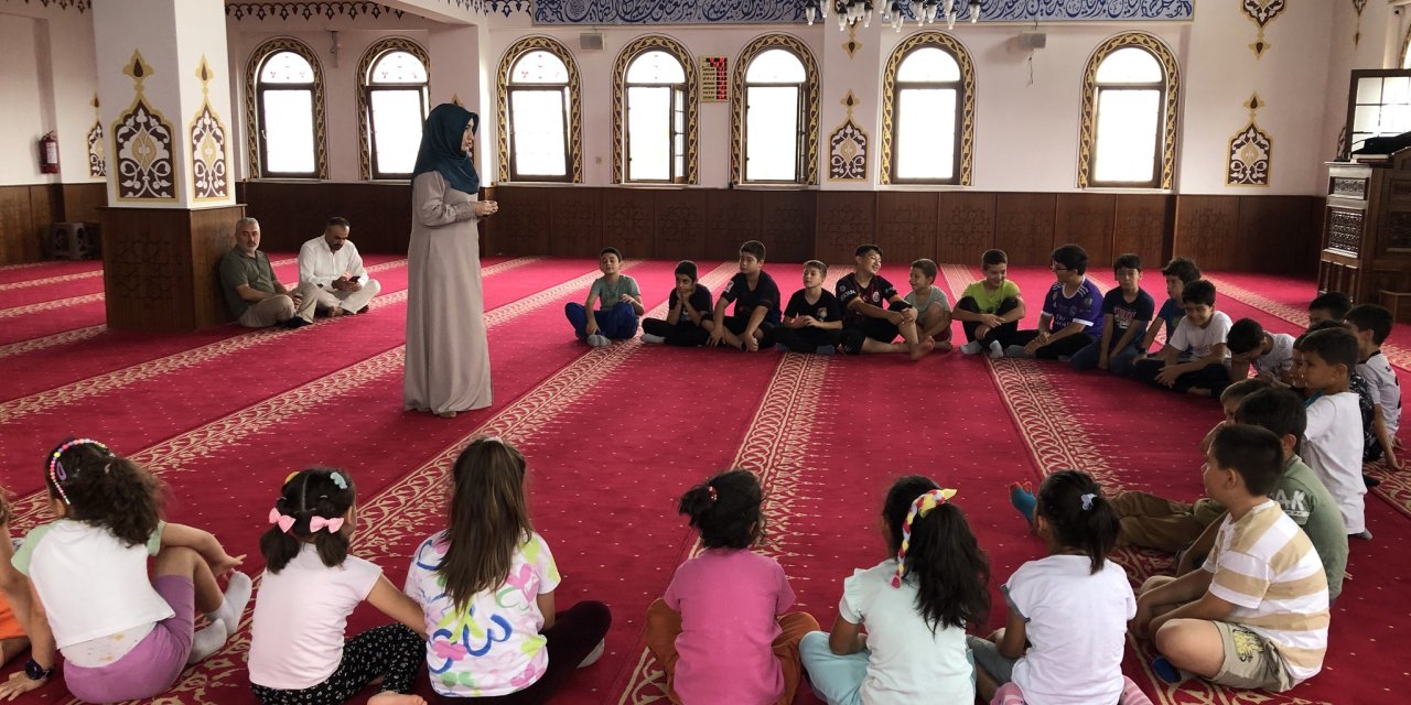 Kur’an Kursu Öğrencilerine Eğitim Seminerleri