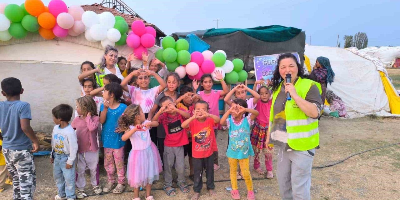 Çadır Kentte Kalan Çocuklara Özel Etkinlik
