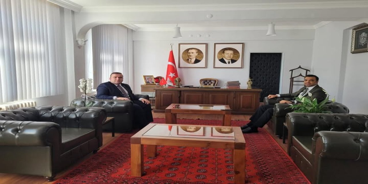 Kaymakam Yayabaşı'dan Kaymakam Ünal'a Ziyaret
