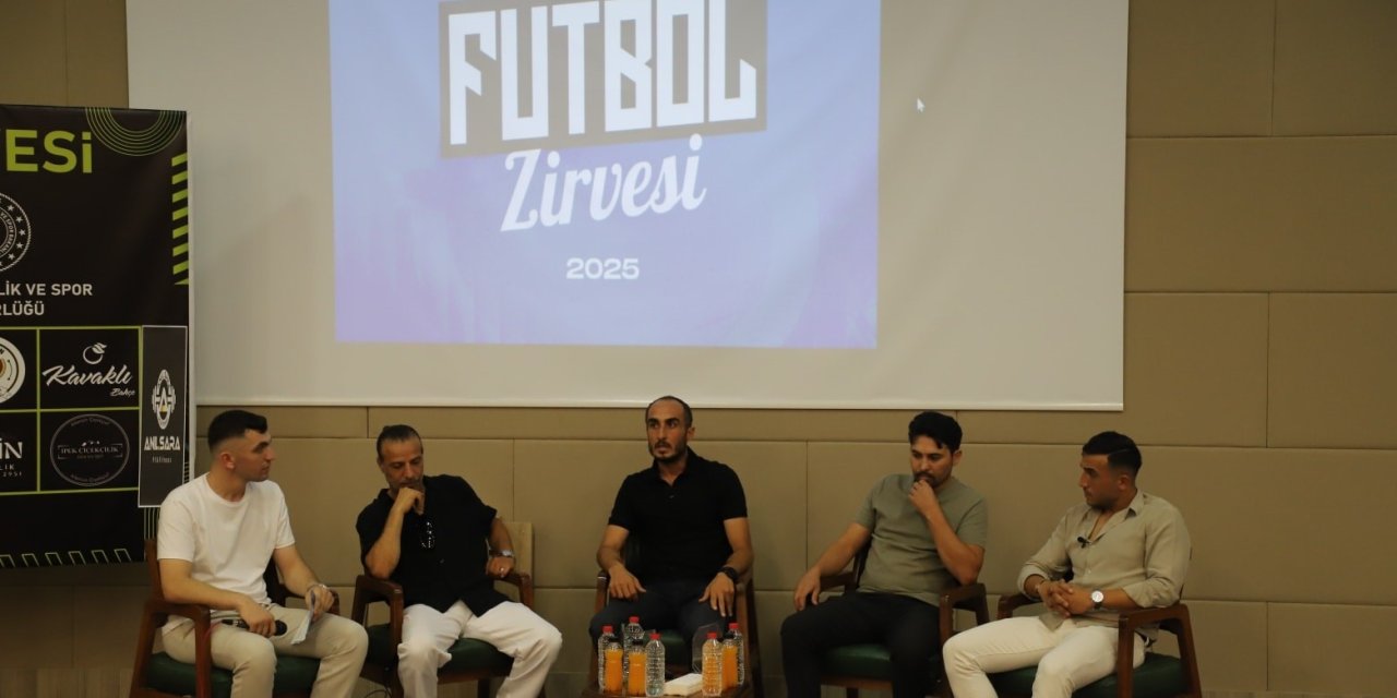 Futbol Zirvesi Coşkusu Yaşandı