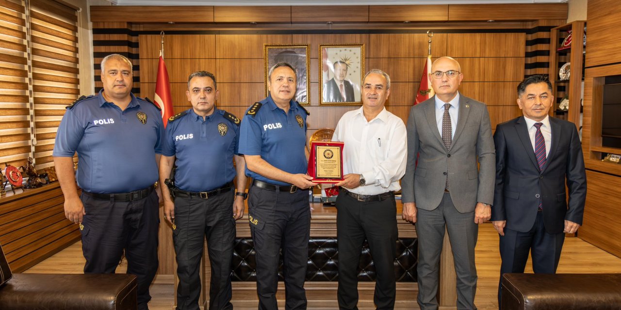 Emniyet Müdürlüğünde Veda Töreni