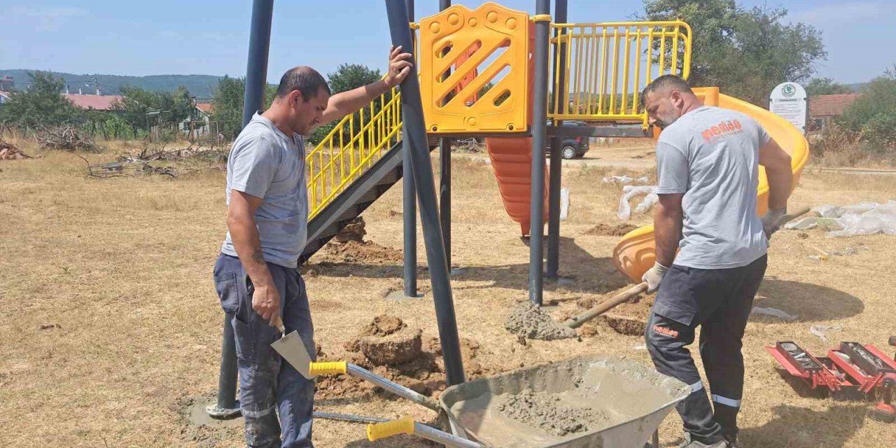 Bilecik’te Çocuklar İçin 14 Köye Yeni Oyun Parkı