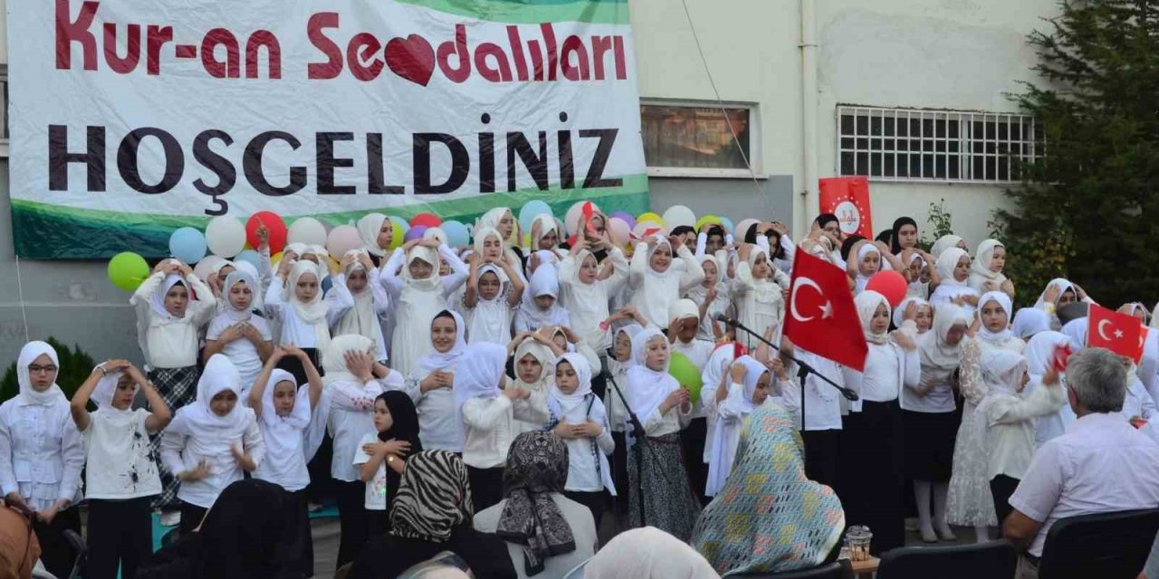 Kız Kur’an Kursu’nda Yaz Dönemi Kapanış Programı
