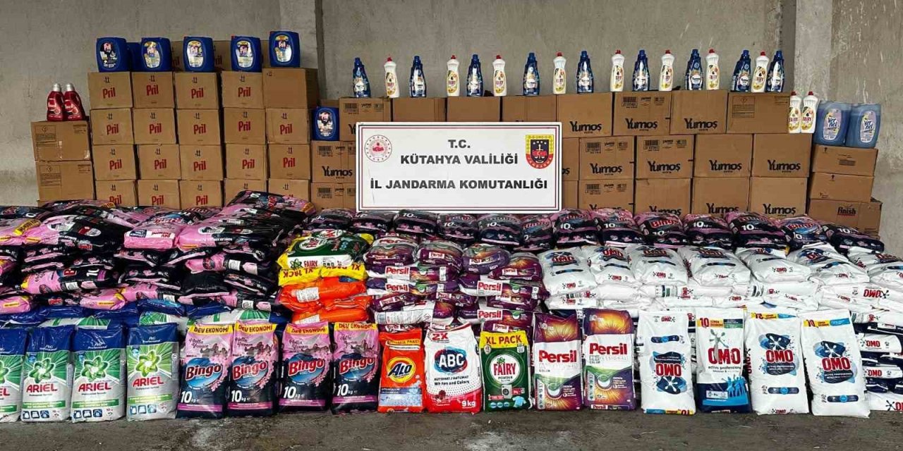 1 Milyon 470 Bin TlL Değerinde Sahte Markalı Deterjan Ele Geçirildi