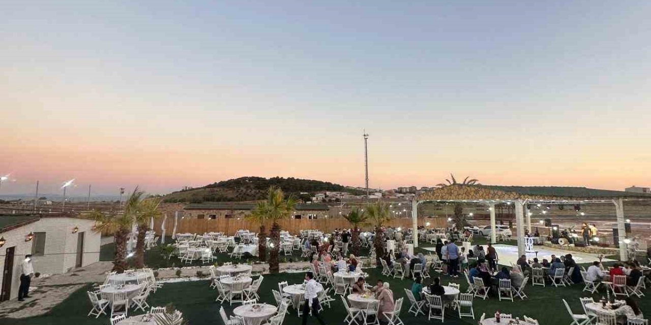 Evlencek Çiftlere Müjde: O Düğün Salonu Artık Ücretsiz!