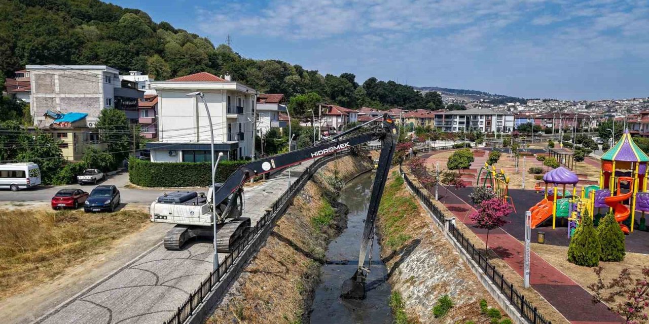 Çevre Ve Su Sağlığı İçin Dere Islah Çalışmaları Devam Ediyor