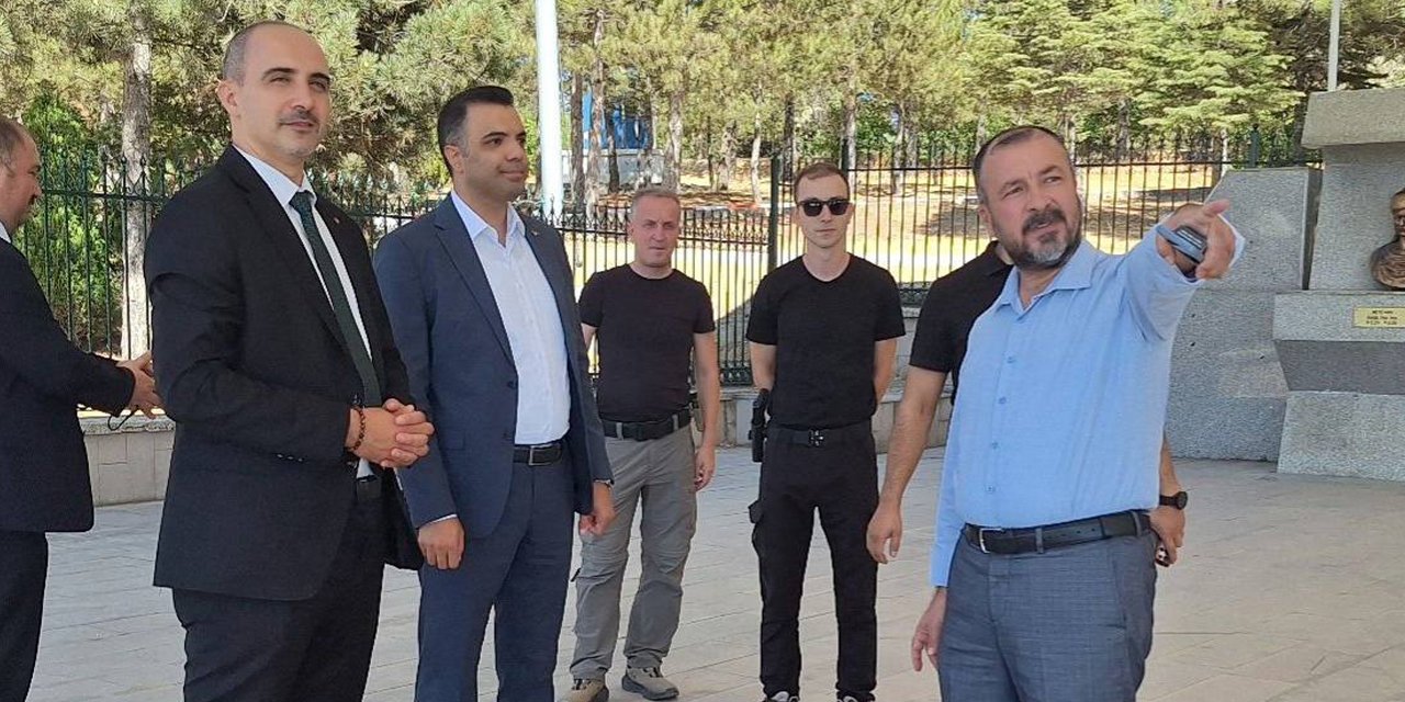 Şenlik Öncesinde Tören Alanında İnceleme