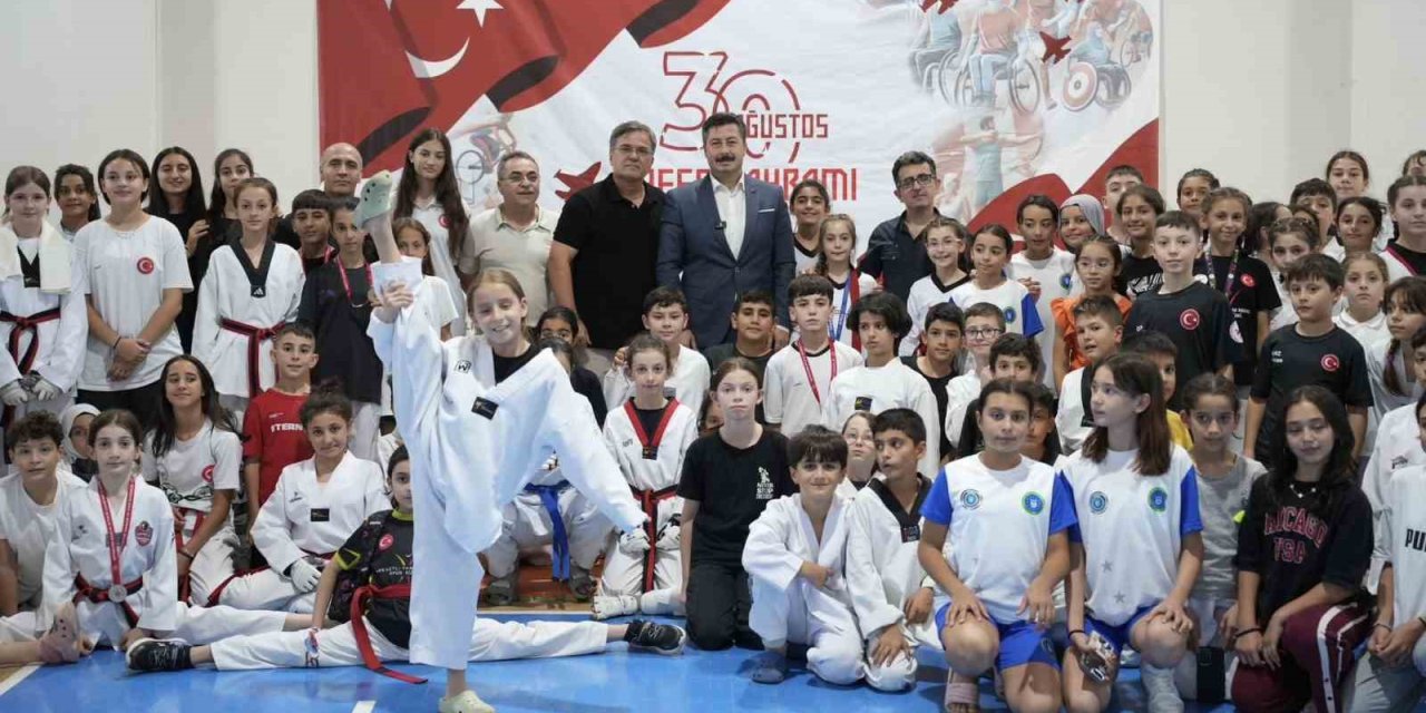 Minikler Taekwondo Şampiyonası  Yapıldı