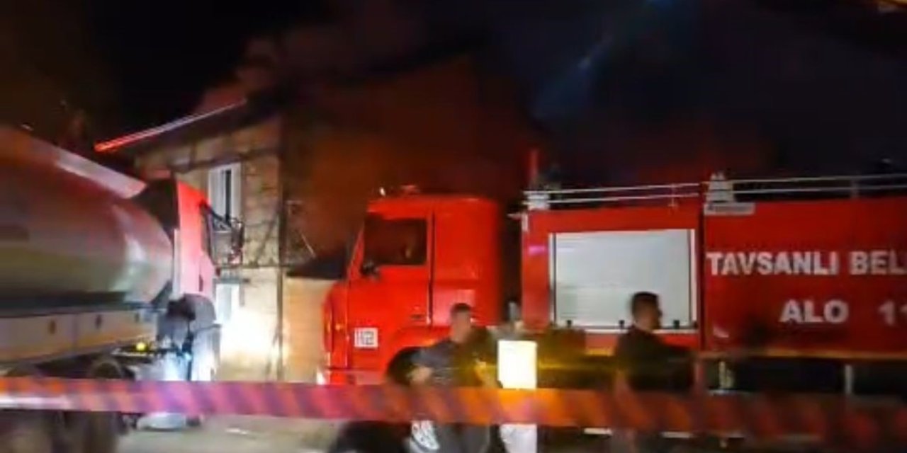 Çıkan Yangında 4 Ev Kullanılamaz Hale Geldi