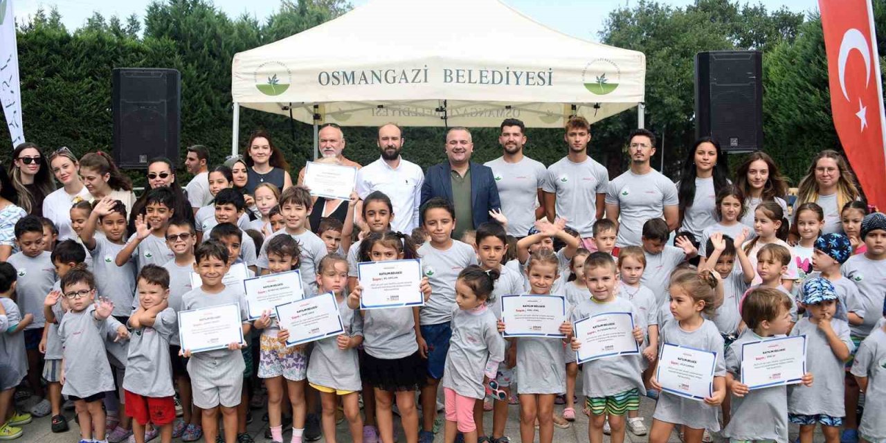 Minikler Yaz Tatilinde Yüzmeyi Öğrendi