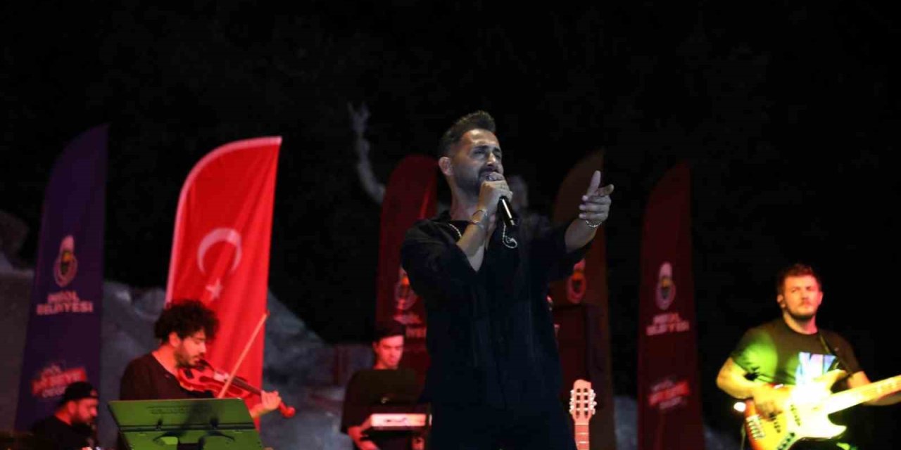 İnegöl'de Aydın Şahin Konseri