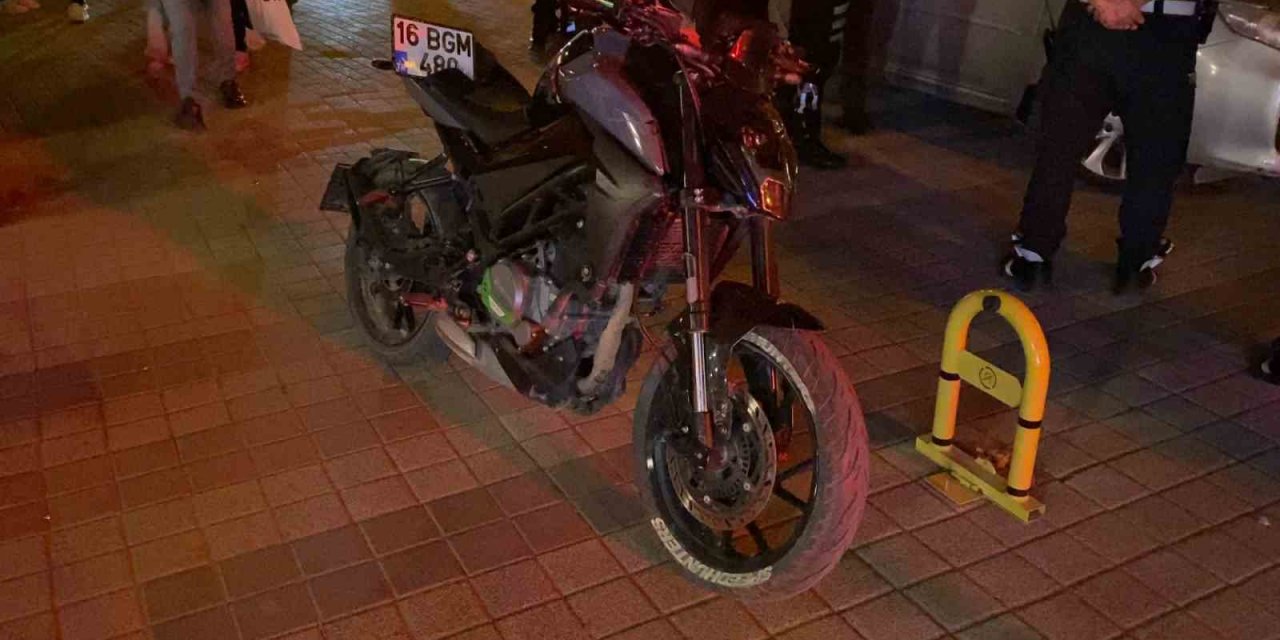 Polisi Peşine Takan Motosikletli, Kaza Yapınca Yakalandı